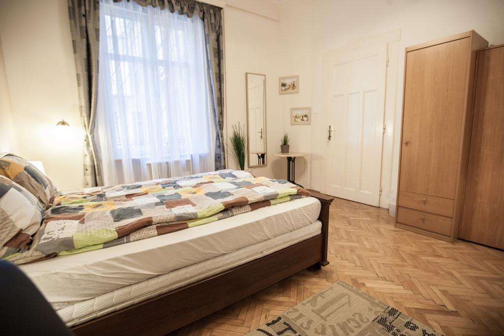 Acacia Hostel Budapeşte Dış mekan fotoğraf