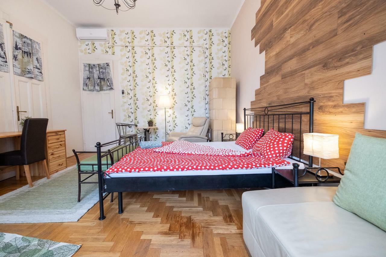 Acacia Hostel Budapeşte Dış mekan fotoğraf